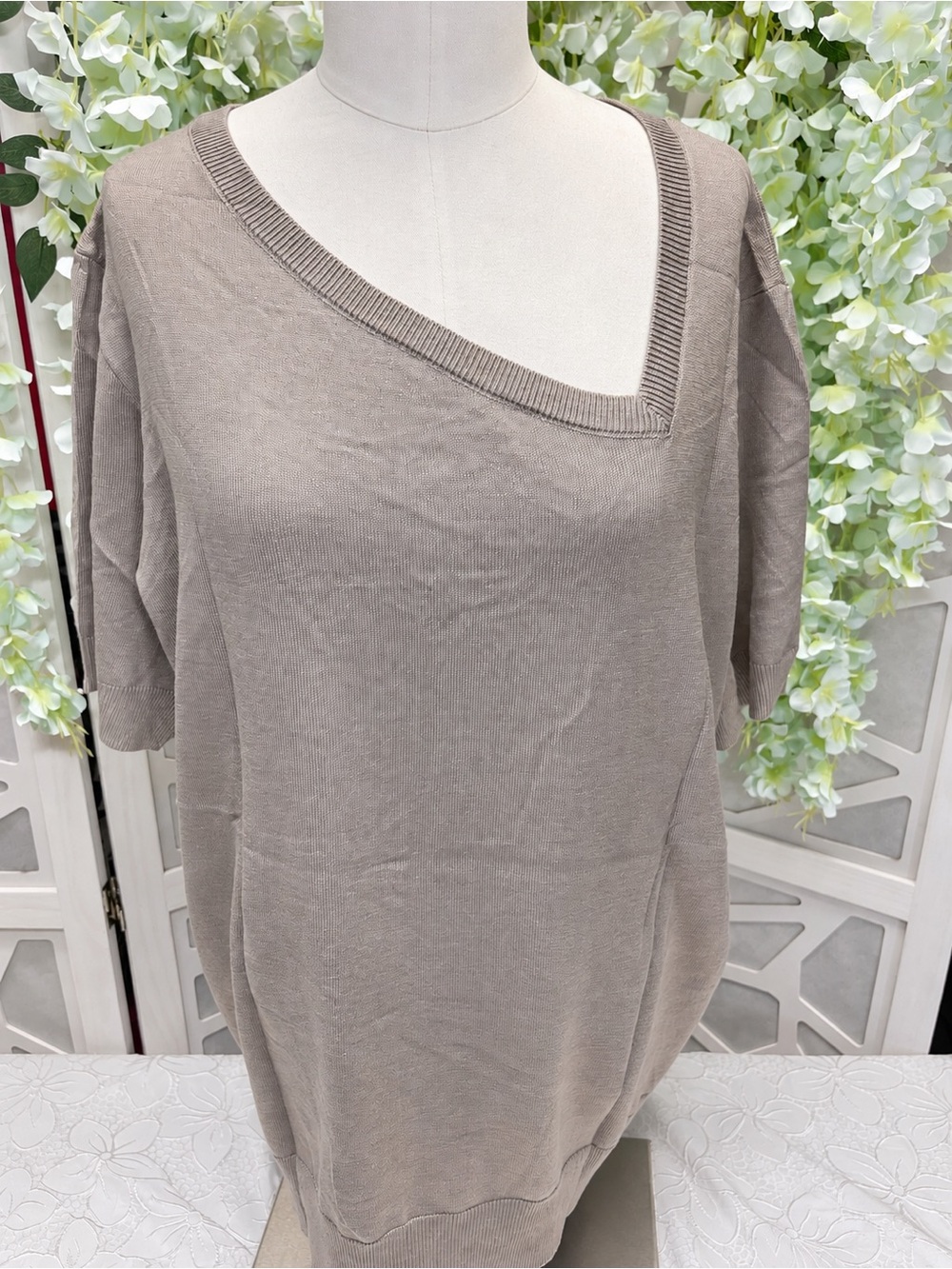 Source Unknown Taupe Asymmetrical Neck Short Sleeve Sweater